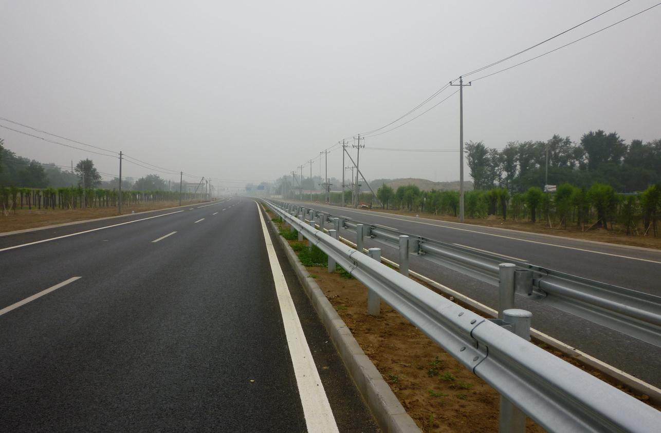 北京市房山区长周路（长辛店-周口店）